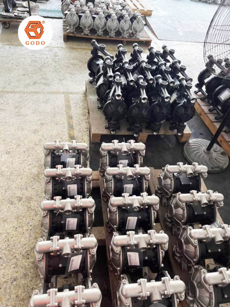 Máy bơm màng xăng dầu